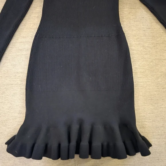 See By Chloé Mini Ribbed Sweater Dress in Deep Forest Green Sz Medium - Picture 4 of 11